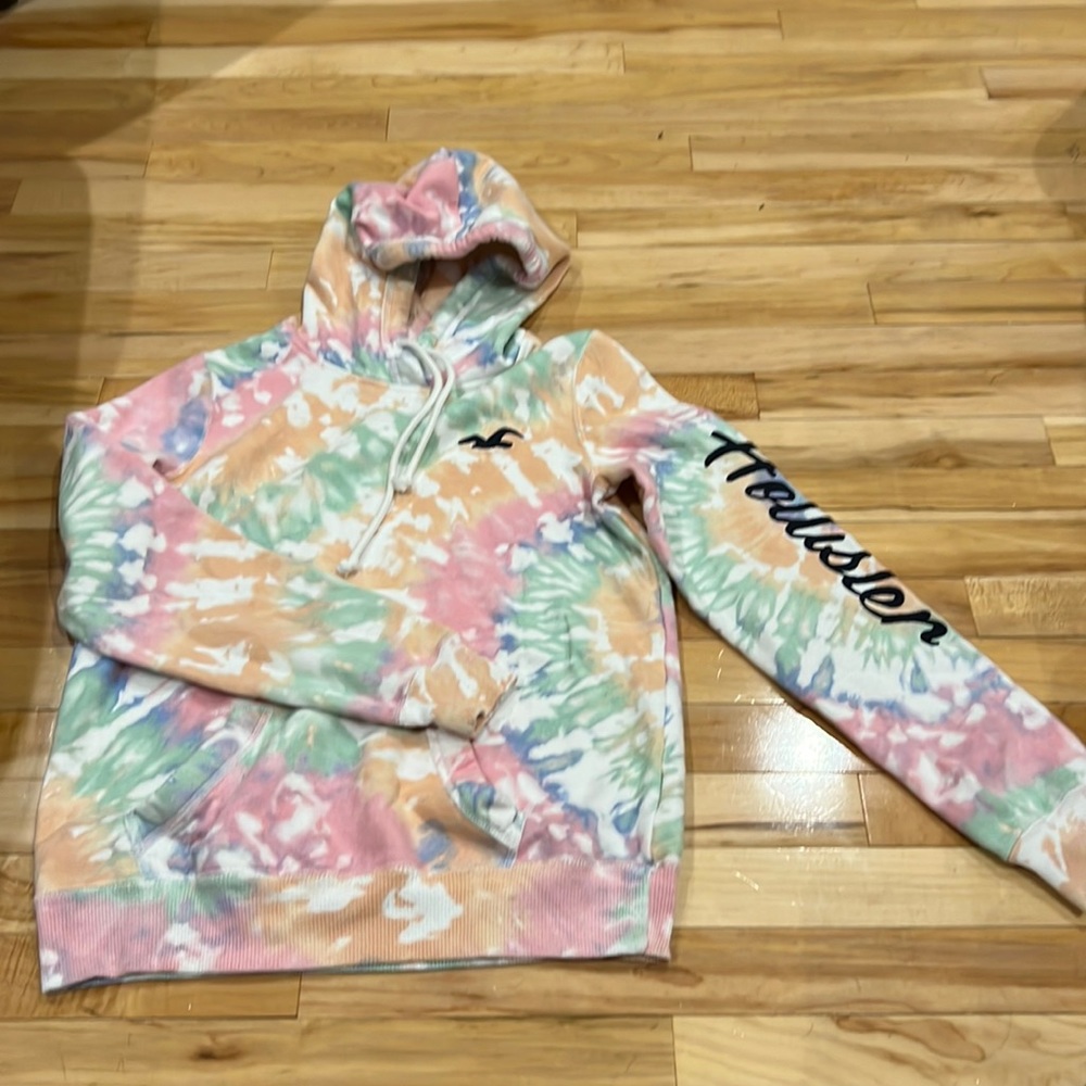 Women’s Hollister tie dye hoodie size small